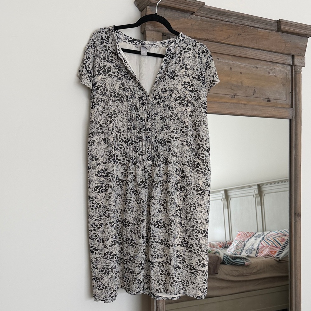 H&M belted Black and White Patterned shift Dress